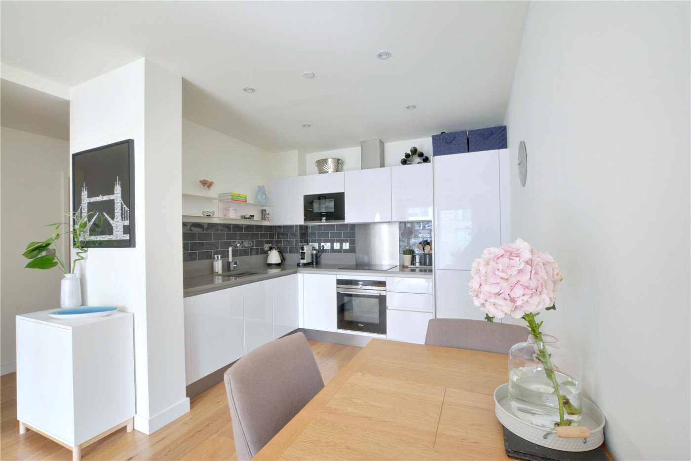 Kitchen/Dining Area